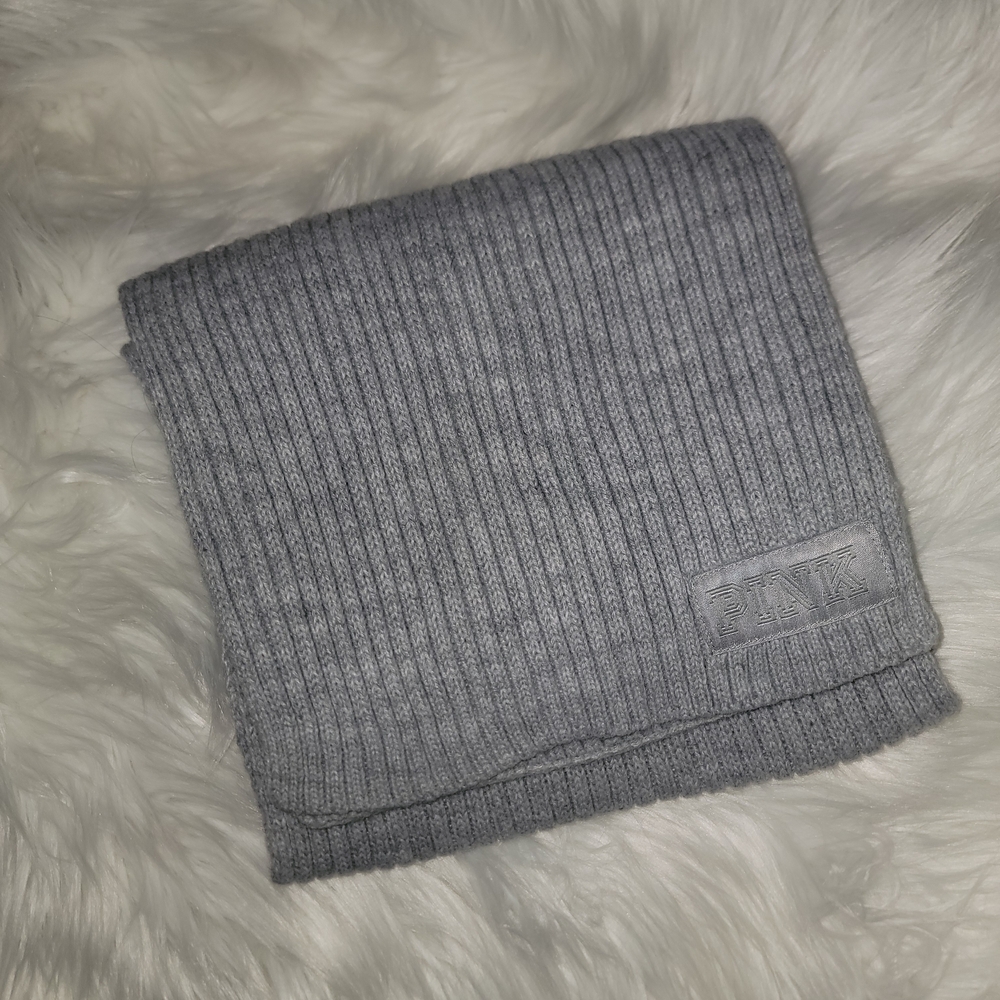 PINK Gray Ribbed Knit Scarf